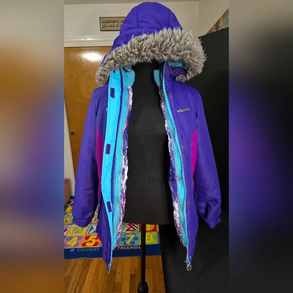 ZeroXposur Girls Size 16 XL Heavyweight Faux Fur Hooded 2 in 1 Jacket / Coat EUC - Picture 8 of 16